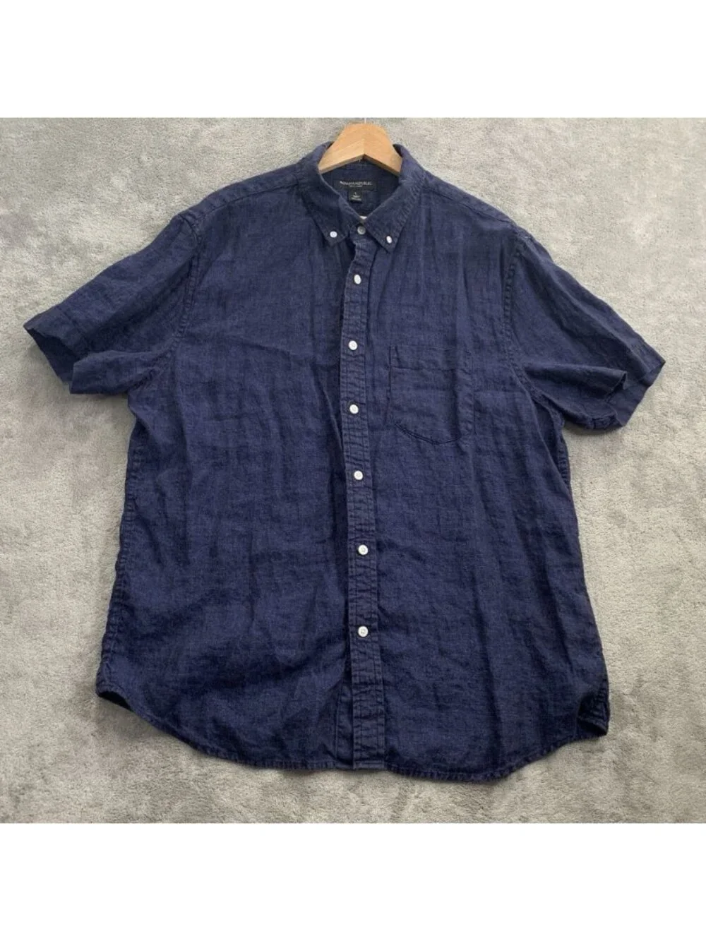 Banana Republic 100% Linen Button Down Shirt Mens L Blue Chambray Short Sleeve
